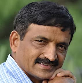 Manoj Palwe - Immigration Expert